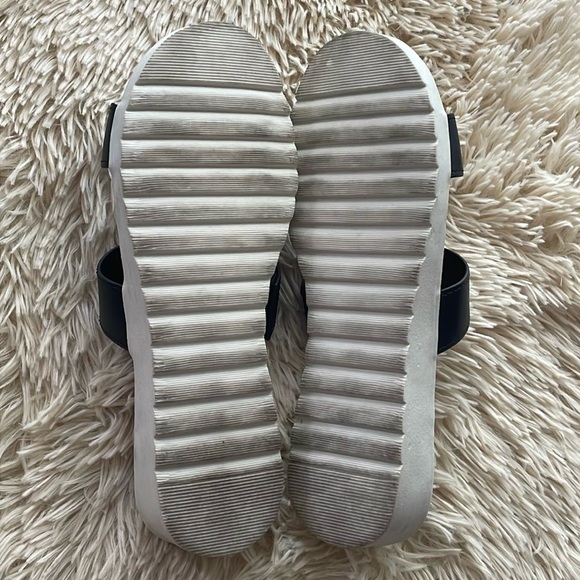 Kensie Women’s sandals - Picture 5 of 5